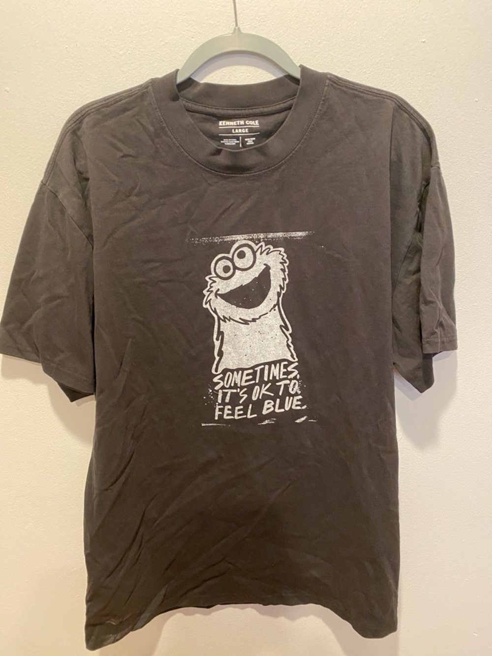 Sesame Street Black Short-Sleeve Graphic Tee with Cookie Monster Character NWOT - Picture 6 of 6